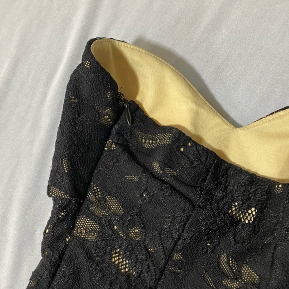 Strapless Lace Dress - Picture 4 of 9